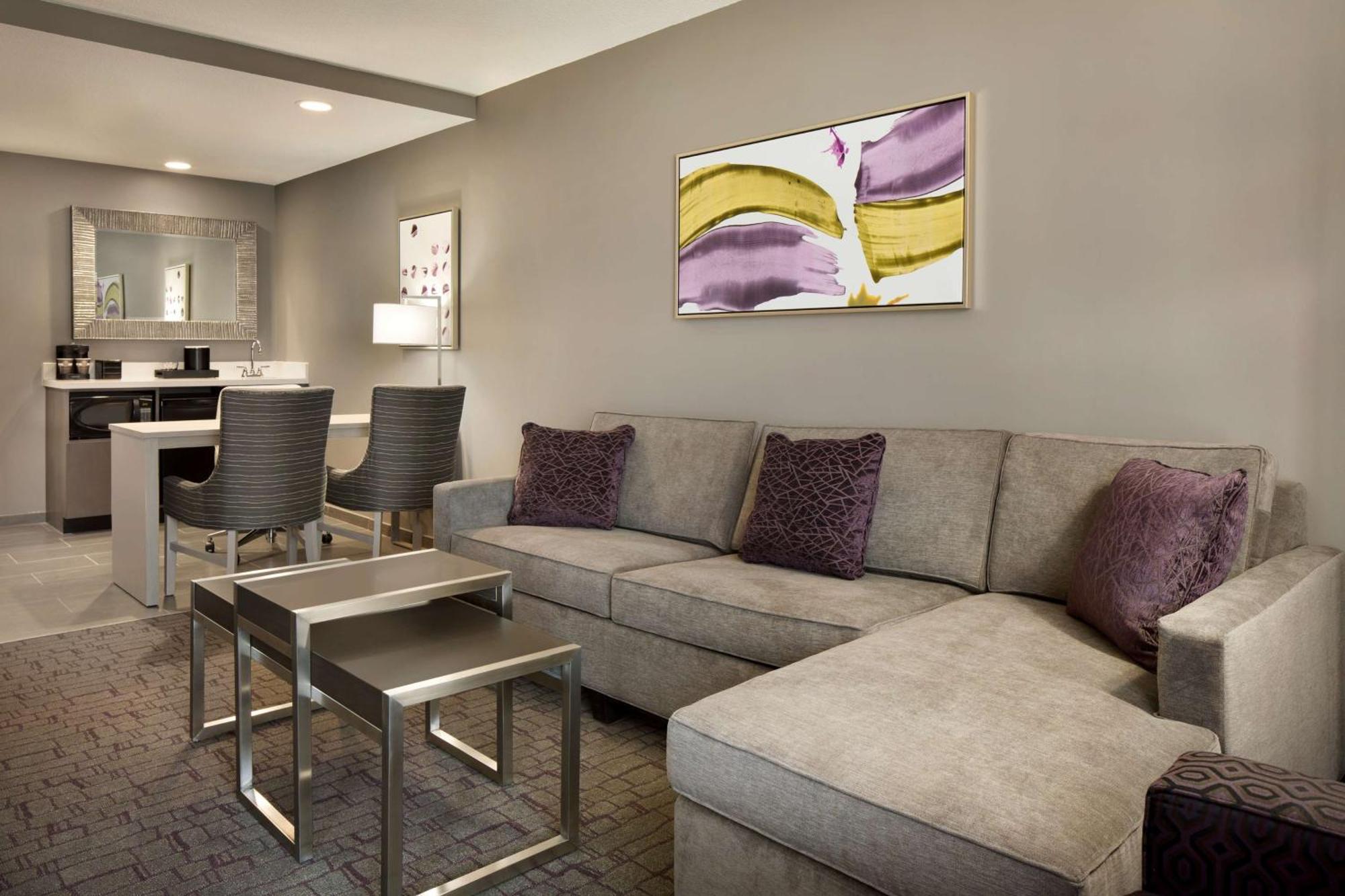 Embassy Suites By Hilton Charlotte Uptown Dış mekan fotoğraf