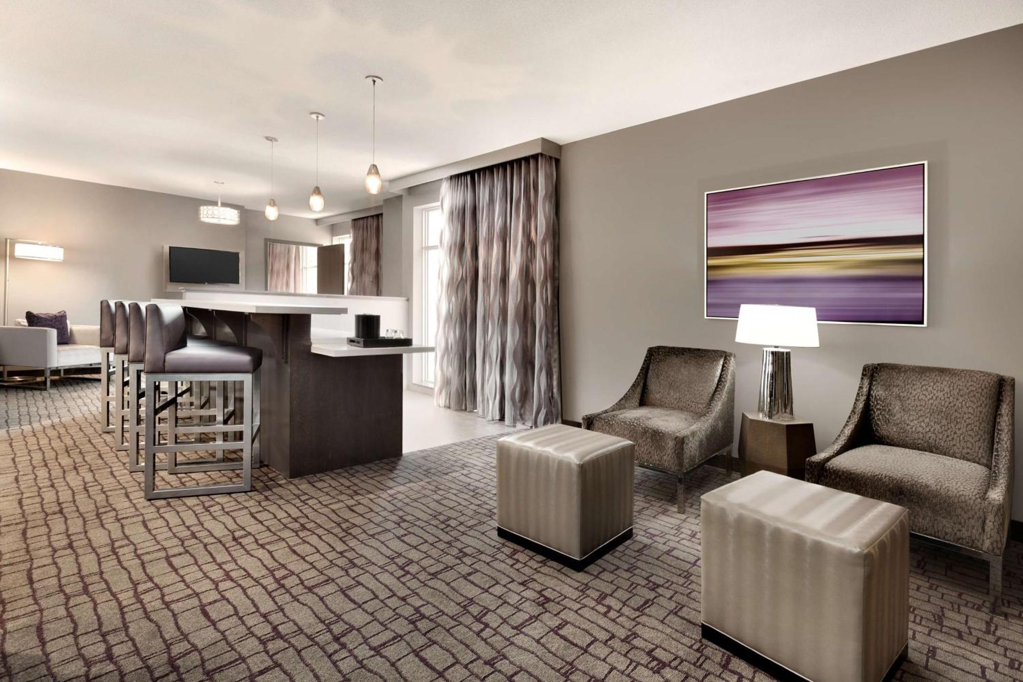 Embassy Suites By Hilton Charlotte Uptown Dış mekan fotoğraf