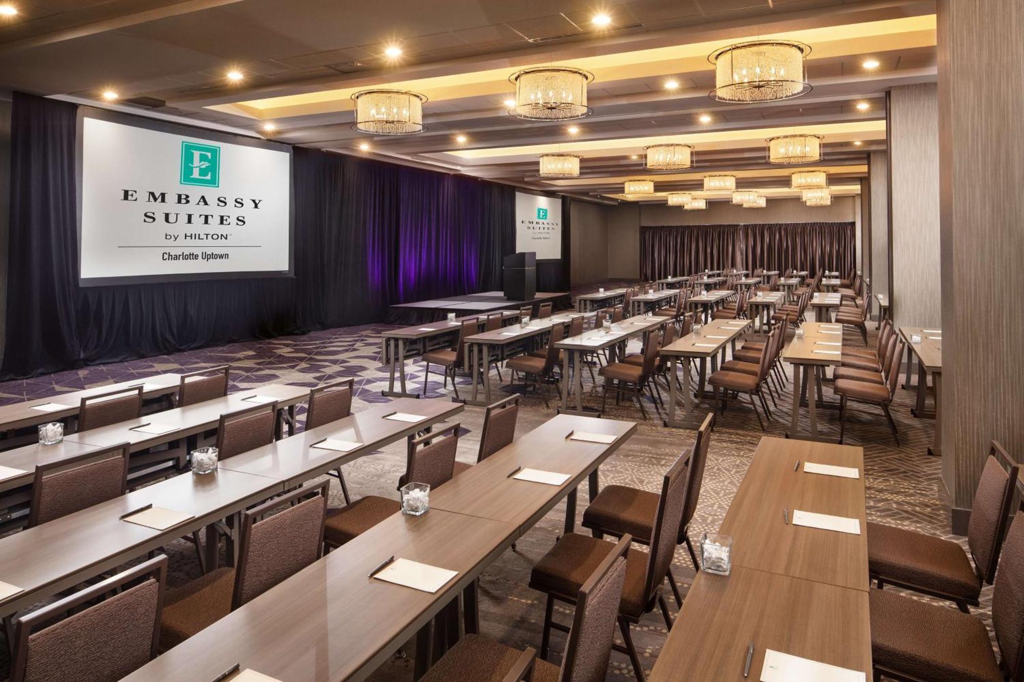 Embassy Suites By Hilton Charlotte Uptown Dış mekan fotoğraf