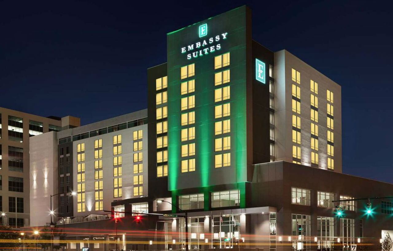 Embassy Suites By Hilton Charlotte Uptown Dış mekan fotoğraf